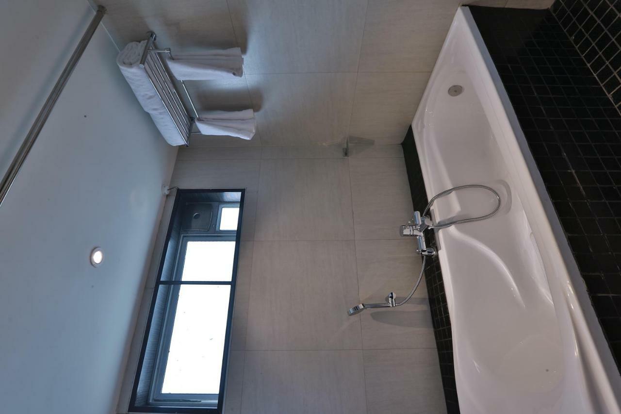 Hotel Luminara Kochi Dış mekan fotoğraf